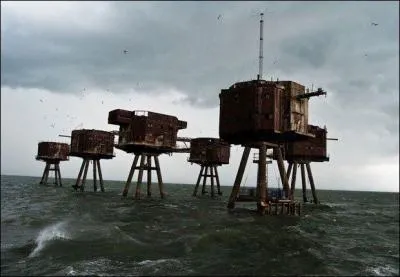 Les Forts Maunsell, à l'embouchure de la Tamise. Mis à part leur passé militaire durant la Seconde Guerre mondiale, à quoi ont-ils bien pu servir ?