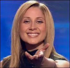 En combien de langues Lara Fabian chante-t-elle ?