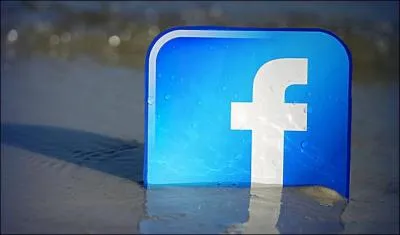 Quel était le visage dans l'ancien logo de Facebook ?