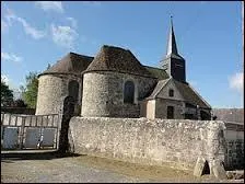 Voici l'église Saint-Basle, à Bucy-lès-Cerny. Commune Axonaise, elle se situe en région ...