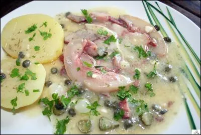 Quel est ce plat accompagné de sa traditionnelle sauce gribiche ?