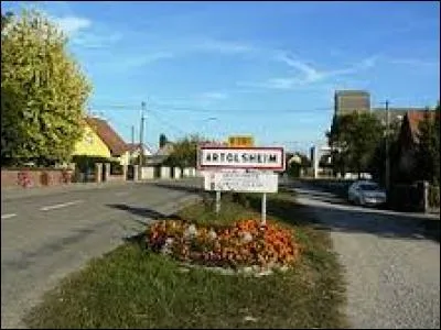 Nous arrivons à Artolsheim. Village Bas-Rhinois, il se trouve en région ...