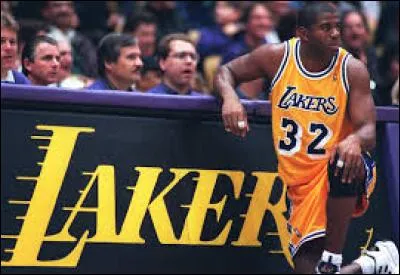 Quel est le tout premier adversaire de MJ (Magic Johnson) en NBA ?