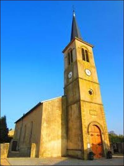 Voici l'église Saint-Michel d'Ancerville. Village Mosellan, il se situe dans la nouvelle région ...