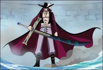 Comment se nomme l'épée de Dracule Mihawk (il-de-Faucon) ?