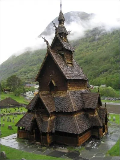 La Stavkirke de Borgund (Norvège) est l'une des plus étonnantes du pays. Quand a-t-elle été construite ?