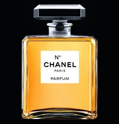 Quel chiffre a été effacé sur l'étiquette de ce parfum ?