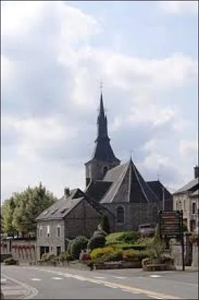 Nous commençons notre balade à Hargnies. Commune du Grand-Est dans l'arrondissement de Charleville-Mézières, elle se situe dans le département ...