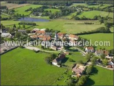 Village de Saône-et-Loire, Auxy se situe en région ...