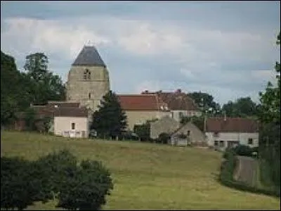 Petit village Nivernais de 62 habitants, Challement se situe en région ...