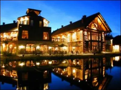 Je vous invite encore pour un repas de fête dans un lieu magnifique, cette auberge de Vendée : le Congre debout.