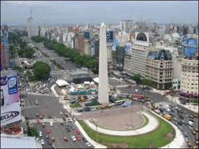 Où habitait Luna après avoir été à Buenos Aires?