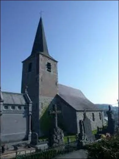 Commune des Hauts-de-France, dans l'arrondissement d'Avesnes-sur-Helpe, Bérelles se situe dans le département ...