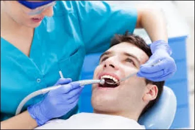 Quel docteur soigne les dents ?