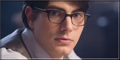 Dans quel film Brandon Routh incarne-t-il un super-héros ?