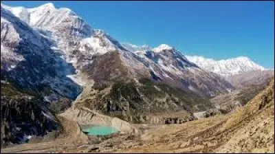 "A" comme "Annapurna". Saurez-vous me citer le massif où est située cette montagne ?