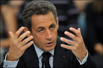 Quelle est la taille de cet homme politique : Nicolas Sarkozy ?