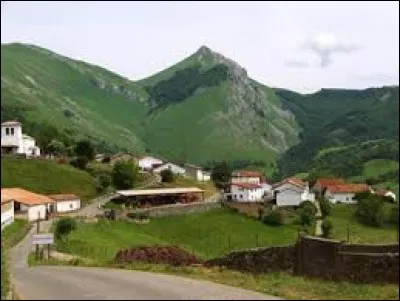 Pour commencer cette semaine, je vous emmène en Aquitaine, à Béhorléguy. Petit village de 75 habitants de l'arrondissement de Bayonne, dans le Pays de Cize, il se situe dans le département ...